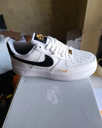 scarpe  Nike varie misure 