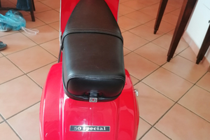 Vespa 50 special