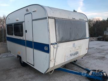 Roulot 4,10 metri 4 posti letto con documenti