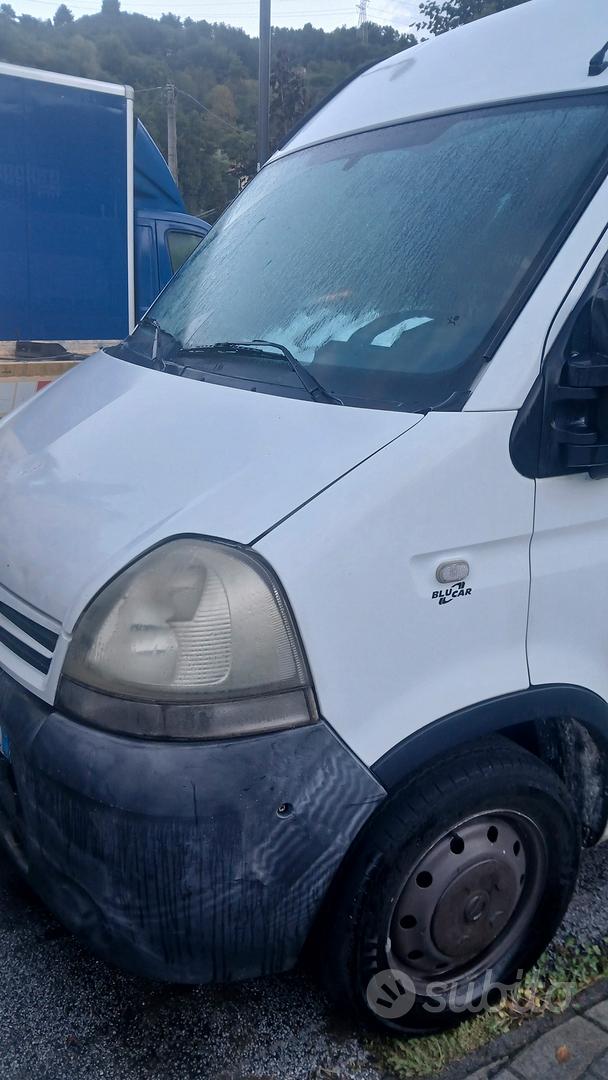 Nissan Interstar 2ª serie