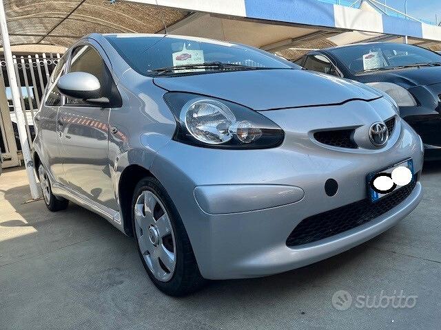 TOYOTA Aygo 1ª serie
