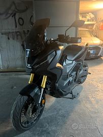 Honda x adv 750