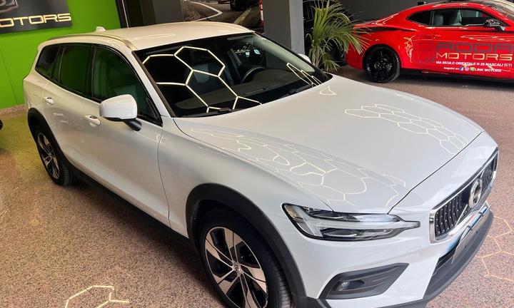 Volvo V60 Cross Country V60 Cross Country B4 (d) A