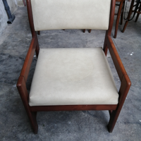 Poltrona in legno, design anni 70