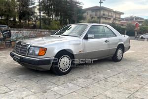 MERCEDES 200 CE cat Coupé