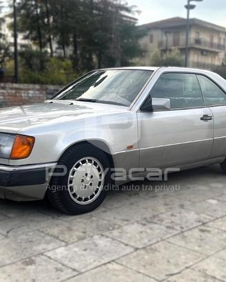 MERCEDES 200 CE cat Coupé