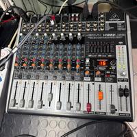 Mixer Behringer Xenyx X1222USB