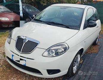 Lancia Ypsilon 1.4 Ecochic GPL