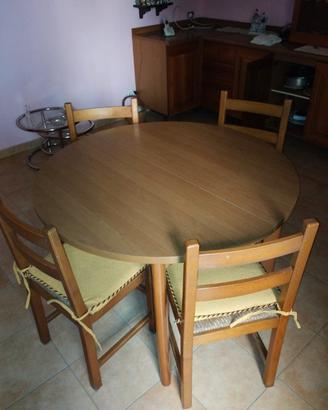 Tavolo allungabile 6 posti in legno 