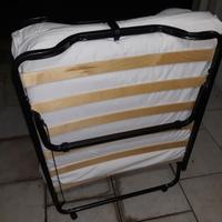 Letto pieghevole salvaspazio