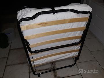 Letto pieghevole salvaspazio