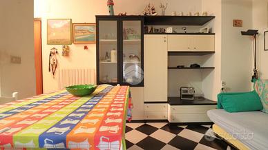 2 LOCALI A GROTTAMMARE