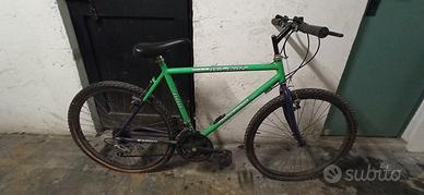 Mountain Bike cambio Shimano anni 90 vintage