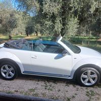 Volkswagen Maggiolino R Line Cabrio