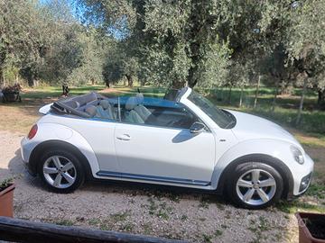 Volkswagen Maggiolino R Line Cabrio