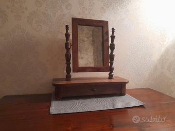 SPECCHIERA DA TAVOLO CON CASSETTO