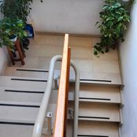 Montascale due rampe