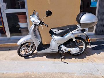 Scarabeo 50cc 4Tempi