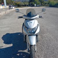 scooter... piaggio  Beverly 250...