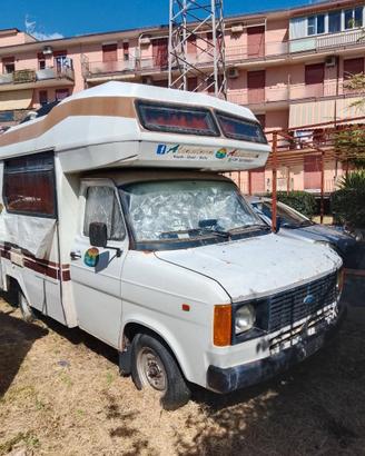 Camper iManzardato in vetroresina