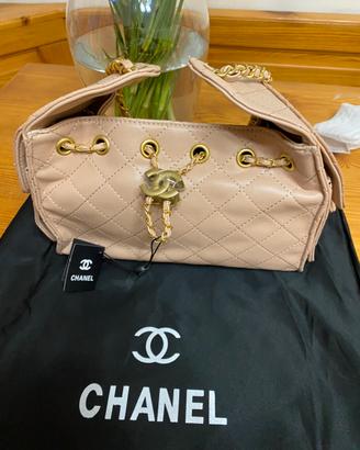 Chanel 22 Small/Medium Beige