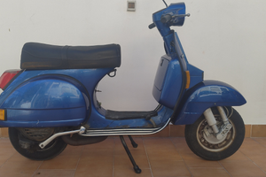 Vespa PX125 E