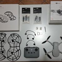 Drone DJI Mini 4K con accessori e ricambi