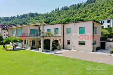 Villa o villino Castelnuovo di Garfagnana