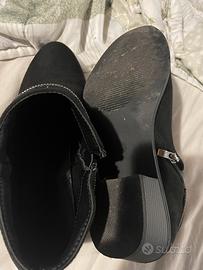 Stivaletti di camoscio