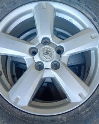 Cerchioni e Gomme Toyota Rav4