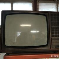 TV a colori anni 80 vintage