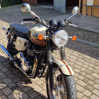 Triumph Boneville T100 limited edition