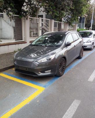Ford Focus SW titanium X 1.5tdci con 157000k