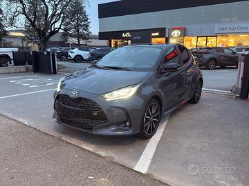 TOYOTA Yaris 1.5h 130 GR Sport