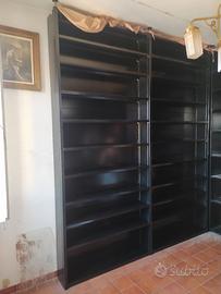 scaffalatura metallica