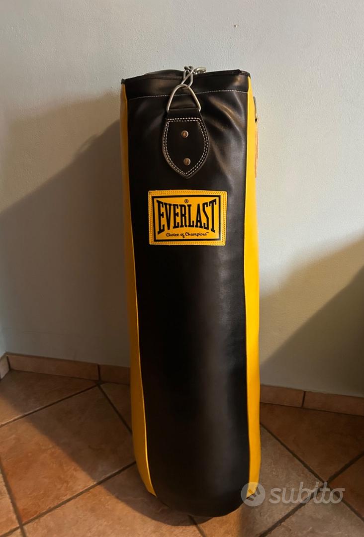 sacco da boxe 30kg everlast + supporto a parete - Sports In vendita a Udine