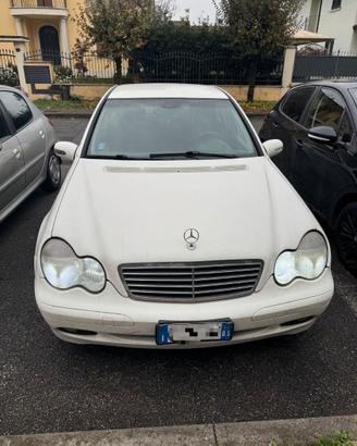 Mercedes-Benz C 220 CDI - W203