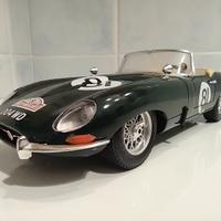 Modellino Jaguar E (1961) BBurago scala 1:18