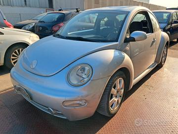 Volkswagen New Beetle anno 2000 ricambi usati