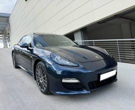 Porsche panamera 4.8 gts pkd km 121.000 si permute