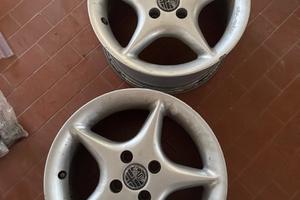 2 cerchi in lega Alfa Romeo da 15