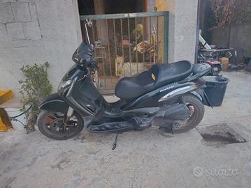 BEVERLY 125cc del 2006