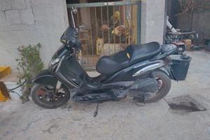 BEVERLY 125cc del 2006