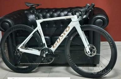 GUSTO COBRA EVO TAGLIA XL 105 DI2 12V BICI CORSA