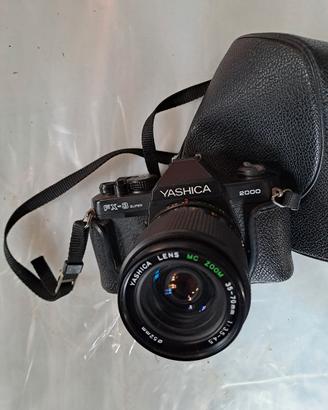 YASHICA FX-3 super 2000 con Yashica zoom 