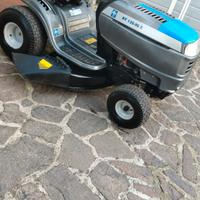 trattorino tagliaerba 