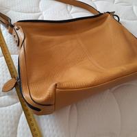 borsa pelle martellata senape 