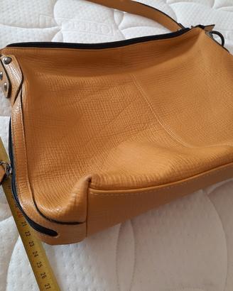 borsa pelle martellata senape 