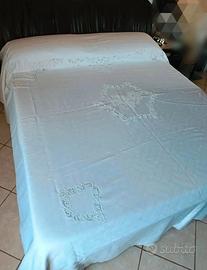 copriletto in fiandra damascato vintage con ricamo