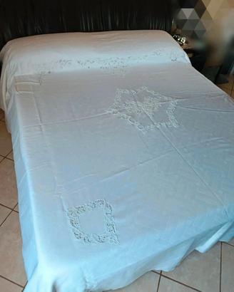 copriletto in fiandra damascato vintage con ricamo